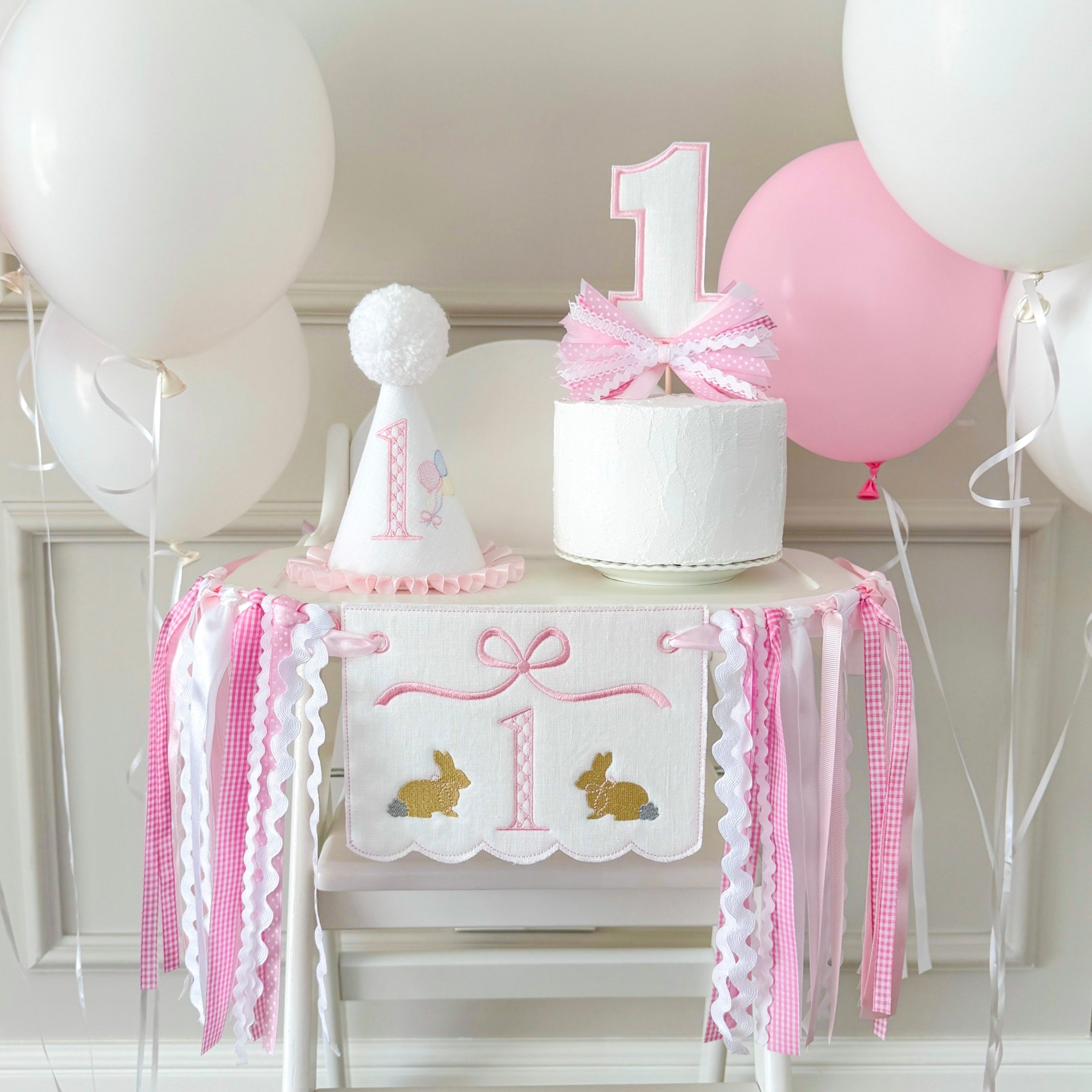 high chair banner, Embroidered First Birthday High Chair Banner, Fabric Birthday Banner, One High chair Banner, First Birthday Wall Banner, birthday banner, One Birthday Banner, birthday decor, happy birthday banner, One Year Banner For High Chair, High chair Banner, One Magical Year, First Birthday Baby , Classic Birthday, One Year Old, Kinder geburstag, first birthday decor, Cake smash photos, 1st birthday party