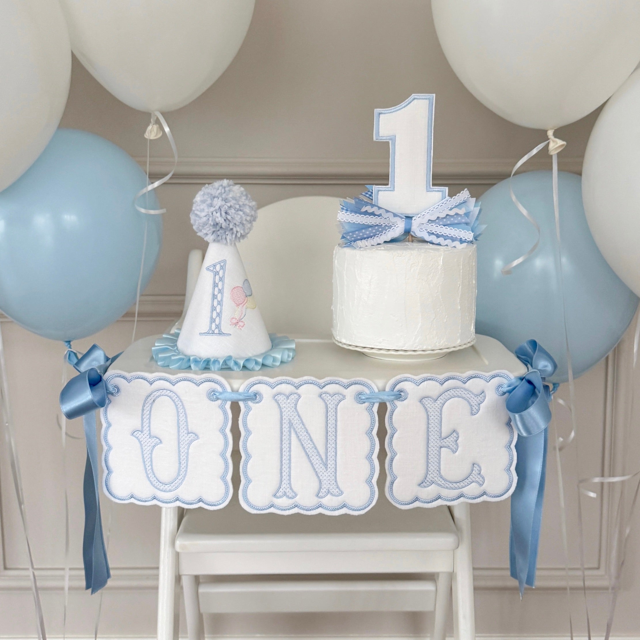 high chair banner, Embroidered First Birthday High Chair Banner, Fabric Birthday Banner, One High chair Banner, First Birthday Wall Banner, birthday banner, One Birthday Banner, birthday decor, happy birthday banner, One Year Banner For High Chair, High chair Banner, One Magical Year, First Birthday Baby , Classic Birthday, One Year Old, Kinder geburstag, first birthday decor, Cake smash photos, 1st birthday party