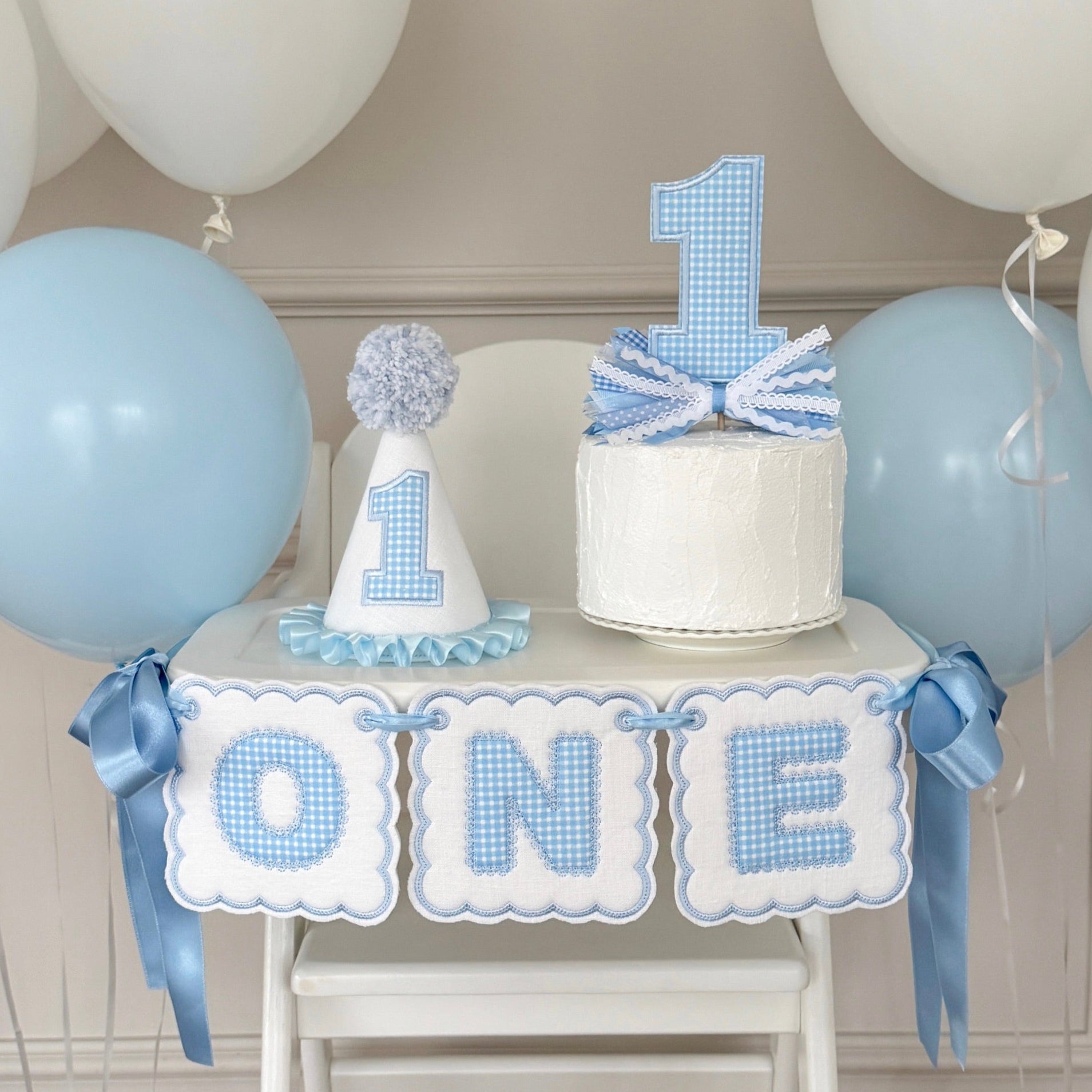 high chair banner, Embroidered First Birthday High Chair Banner, Fabric Birthday Banner, One High chair Banner, First Birthday Wall Banner, birthday banner, One Birthday Banner, birthday decor, happy birthday banner, One Year Banner For High Chair, High chair Banner, One Magical Year, First Birthday Baby , Classic Birthday, One Year Old, Kinder geburstag, first birthday decor, Cake smash photos, 1st birthday party