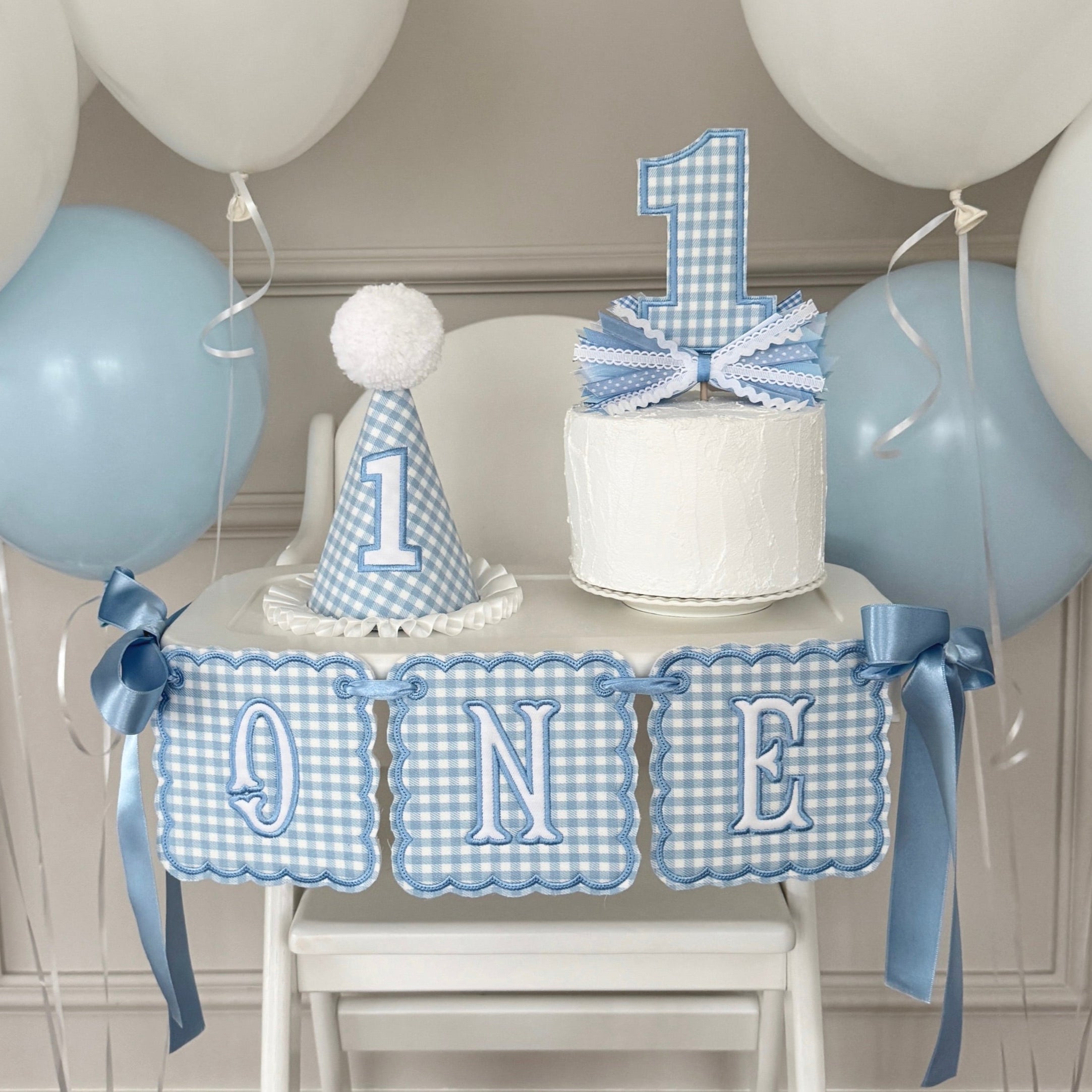 high chair banner, Embroidered First Birthday High Chair Banner, Fabric Birthday Banner, One High chair Banner, First Birthday Wall Banner, birthday banner, One Birthday Banner, birthday decor, happy birthday banner, One Year Banner For High Chair, High chair Banner, One Magical Year, First Birthday Baby , Classic Birthday, One Year Old, Kinder geburstag, first birthday decor, Cake smash photos, 1st birthday party
