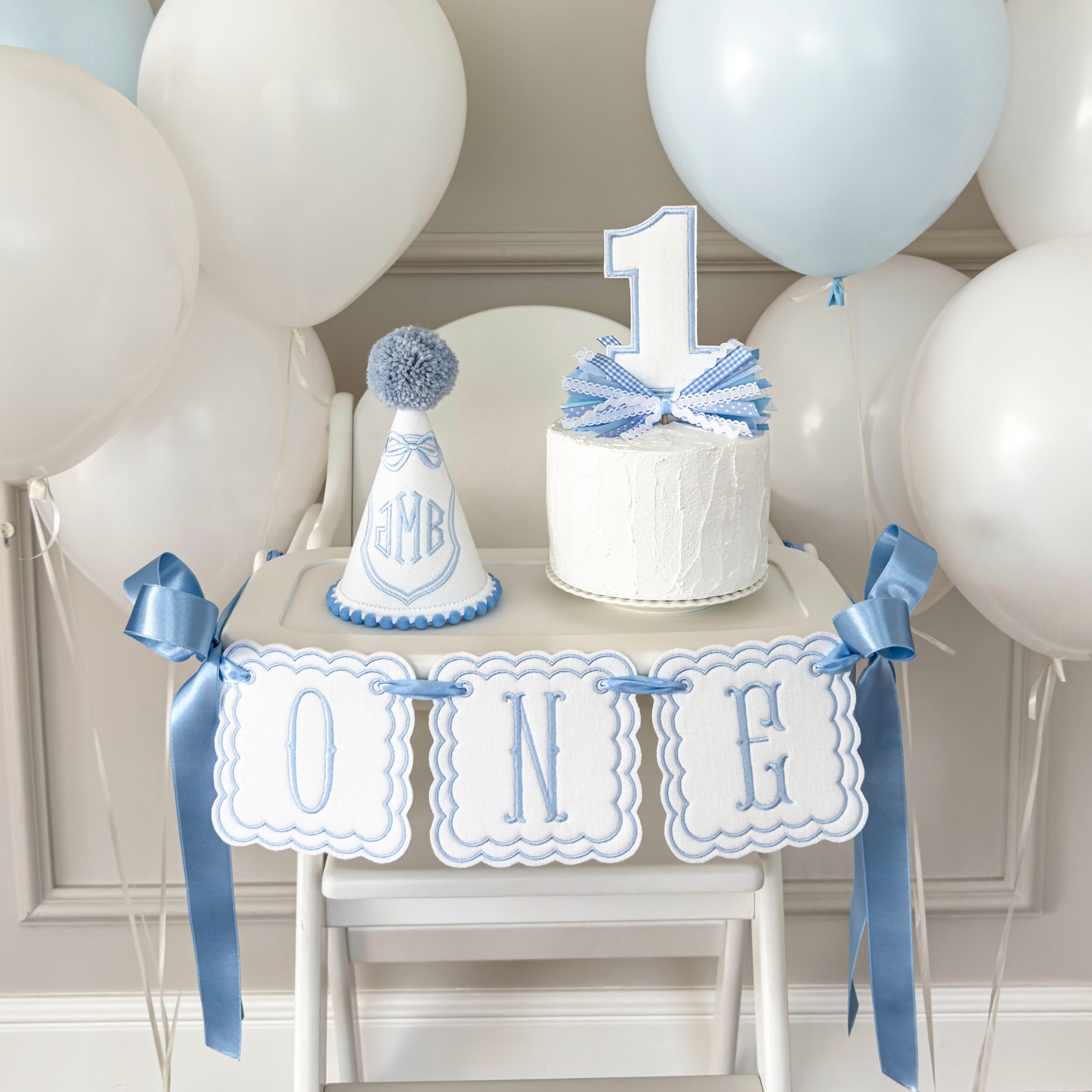 high chair banner, Embroidered First Birthday High Chair Banner, Fabric Birthday Banner, One High chair Banner, First Birthday Wall Banner, birthday banner, One Birthday Banner, birthday decor, happy birthday banner, One Year Banner For High Chair, High chair Banner, One Magical Year, First Birthday Baby , Classic Birthday, One Year Old, Kinder geburstag, first birthday decor, Cake smash photos, 1st birthday party