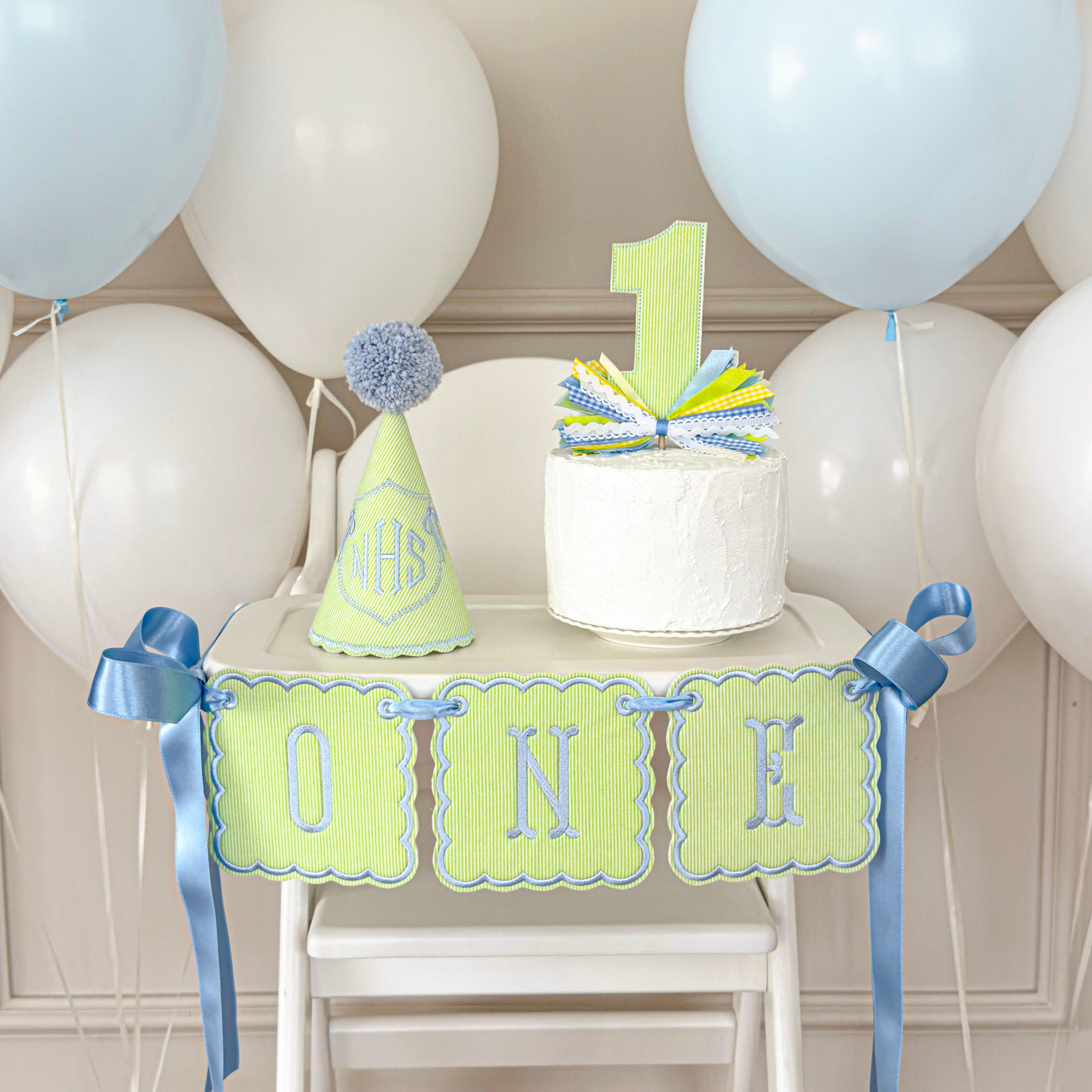 high chair banner, Embroidered First Birthday High Chair Banner, Fabric Birthday Banner, One High chair Banner, First Birthday Wall Banner, birthday banner, One Birthday Banner, birthday decor, happy birthday banner, One Year Banner For High Chair, High chair Banner, One Magical Year, First Birthday Baby , Classic Birthday, One Year Old, Kinder geburstag, first birthday decor, Cake smash photos, 1st birthday party