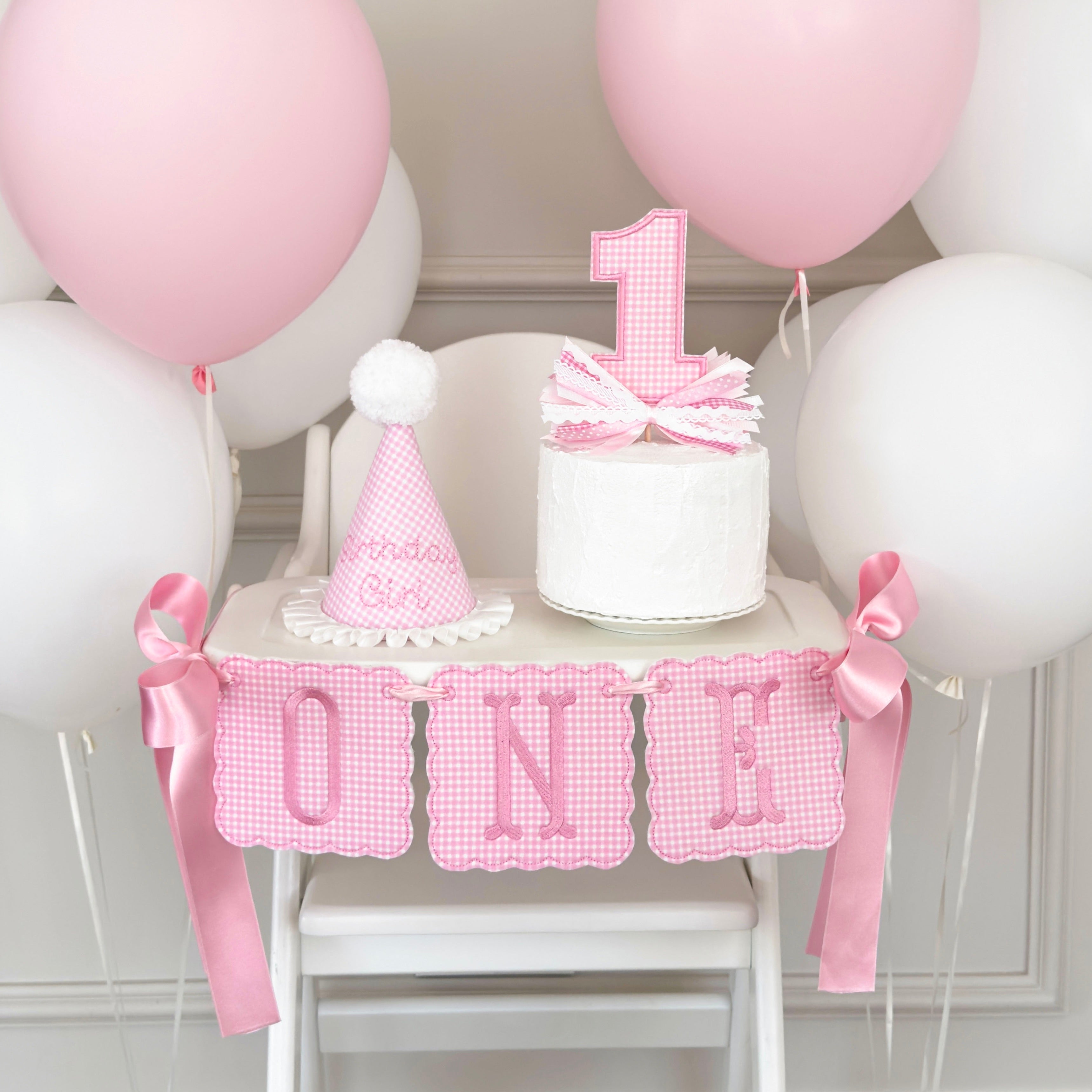 high chair banner, Embroidered First Birthday High Chair Banner, Fabric Birthday Banner, One High chair Banner, First Birthday Wall Banner, birthday banner, One Birthday Banner, birthday decor, happy birthday banner, One Year Banner For High Chair, High chair Banner, One Magical Year, First Birthday Baby , Classic Birthday, One Year Old, Kinder geburstag, first birthday decor, Cake smash photos, 1st birthday party