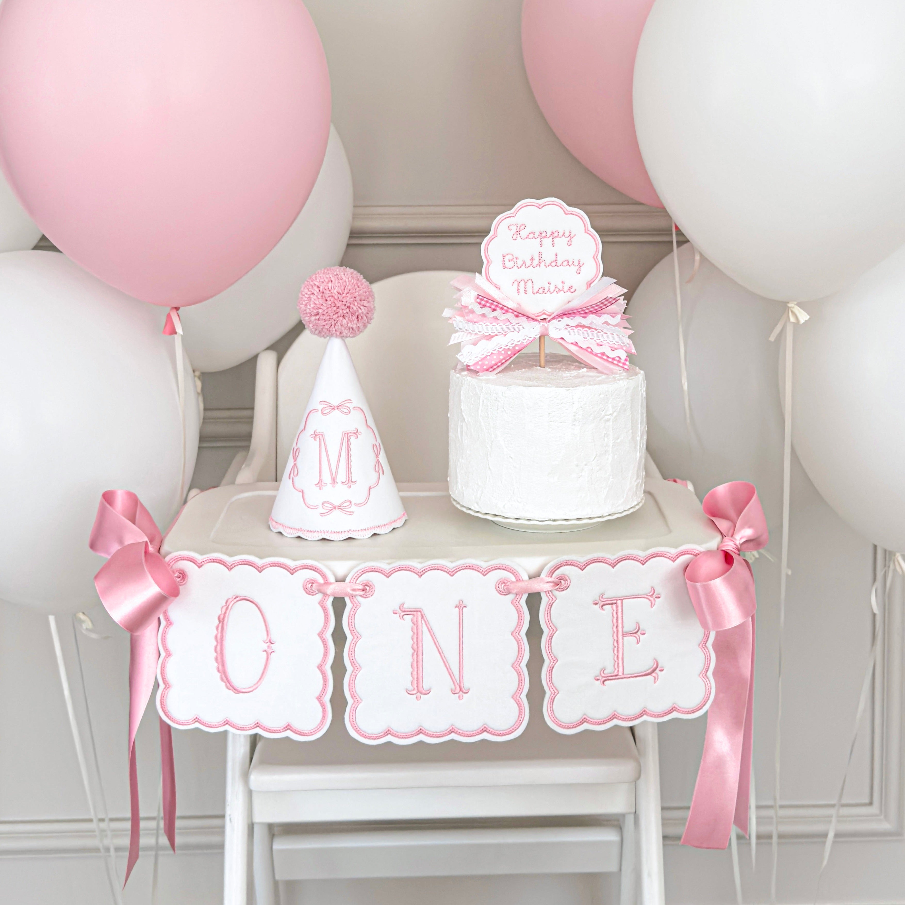 high chair banner, Embroidered First Birthday High Chair Banner, Fabric Birthday Banner, One High chair Banner, First Birthday Wall Banner, birthday banner, One Birthday Banner, birthday decor, happy birthday banner, One Year Banner For High Chair, High chair Banner, One Magical Year, First Birthday Baby , Classic Birthday, One Year Old, Kinder geburstag, first birthday decor, Cake smash photos, 1st birthday party