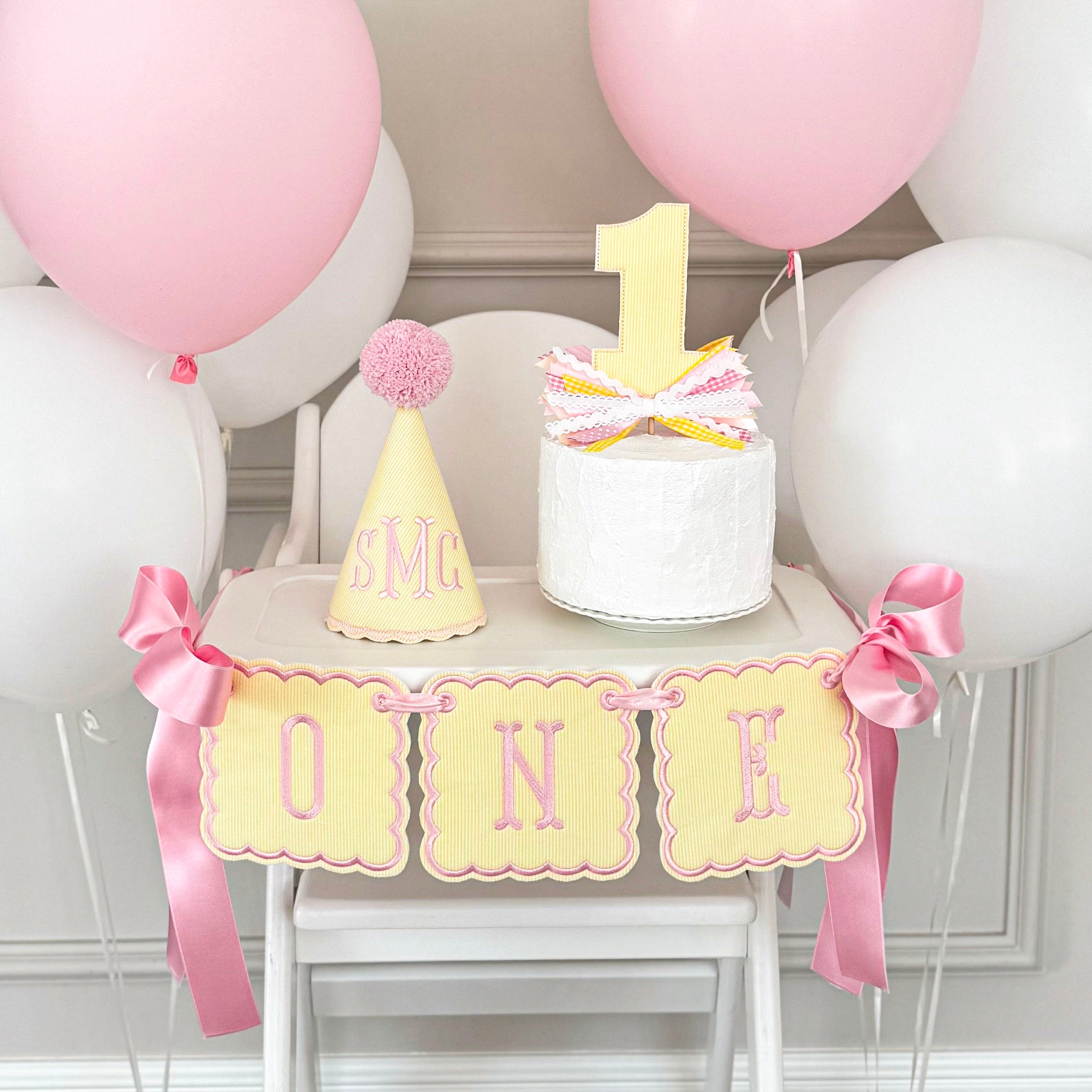 high chair banner, Embroidered First Birthday High Chair Banner, Fabric Birthday Banner, One High chair Banner, First Birthday Wall Banner, birthday banner, One Birthday Banner, birthday decor, happy birthday banner, One Year Banner For High Chair, High chair Banner, One Magical Year, First Birthday Baby , Classic Birthday, One Year Old, Kinder geburstag, first birthday decor, Cake smash photos, 1st birthday party