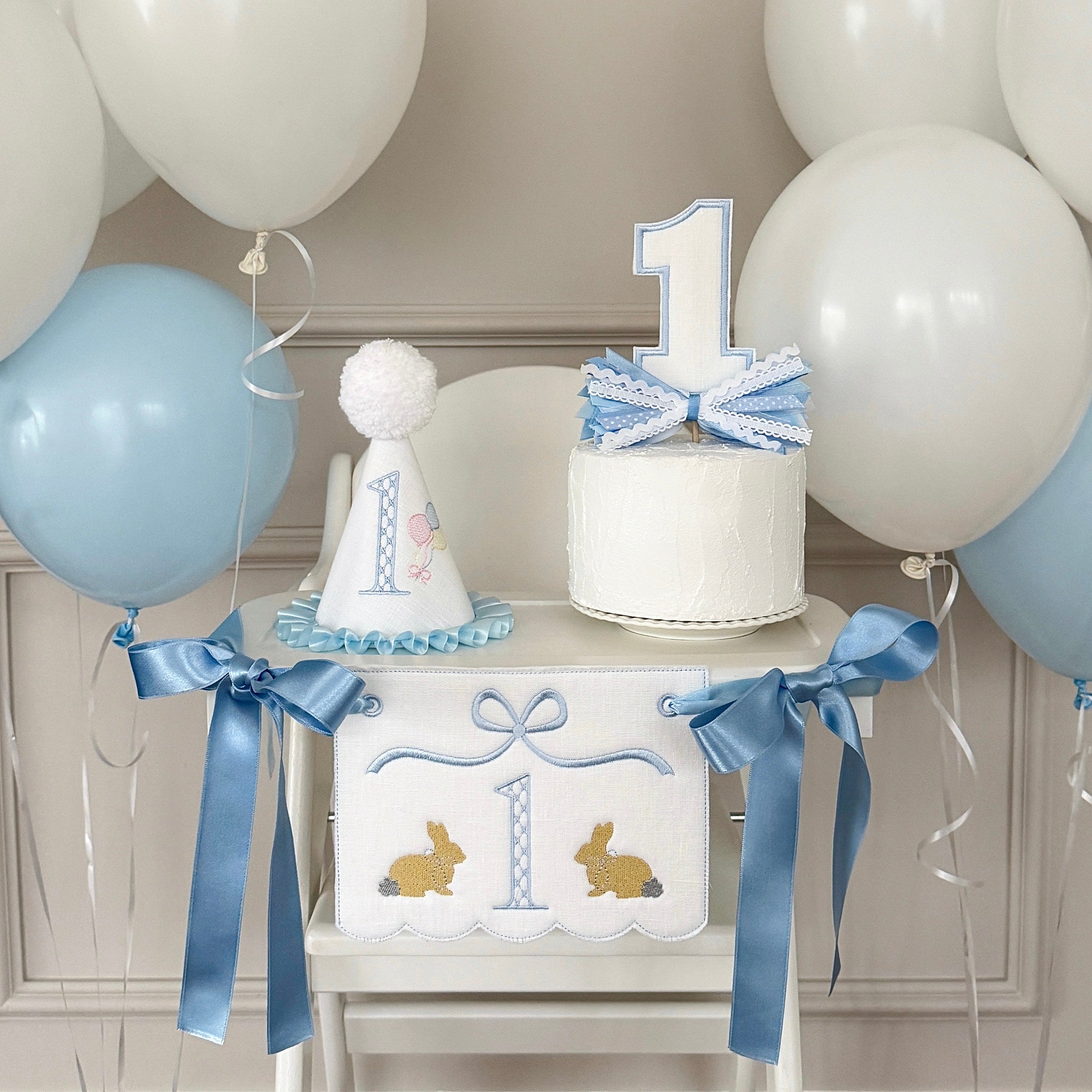 high chair banner, Embroidered First Birthday High Chair Banner, Fabric Birthday Banner, One High chair Banner, First Birthday Wall Banner, birthday banner, One Birthday Banner, birthday decor, happy birthday banner, One Year Banner For High Chair, High chair Banner, One Magical Year, First Birthday Baby , Classic Birthday, One Year Old, Kinder geburstag, first birthday decor, Cake smash photos, 1st birthday party