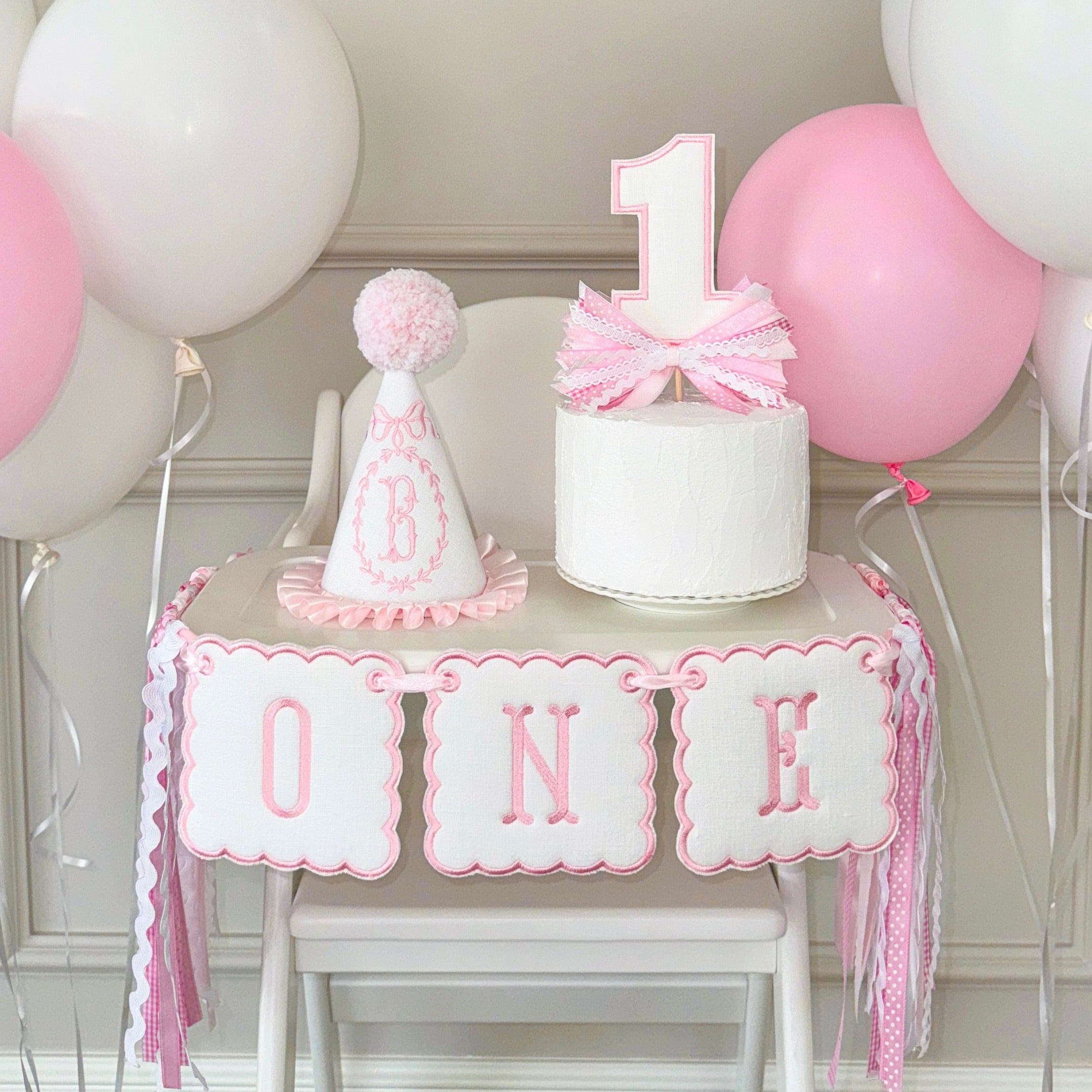 high chair banner, Embroidered First Birthday High Chair Banner, Fabric Birthday Banner, One High chair Banner, First Birthday Wall Banner, birthday banner, One Birthday Banner, birthday decor, happy birthday banner, One Year Banner For High Chair, High chair Banner, One Magical Year, First Birthday Baby , Classic Birthday, One Year Old, Kinder geburstag, first birthday decor, Cake smash photos, 1st birthday party