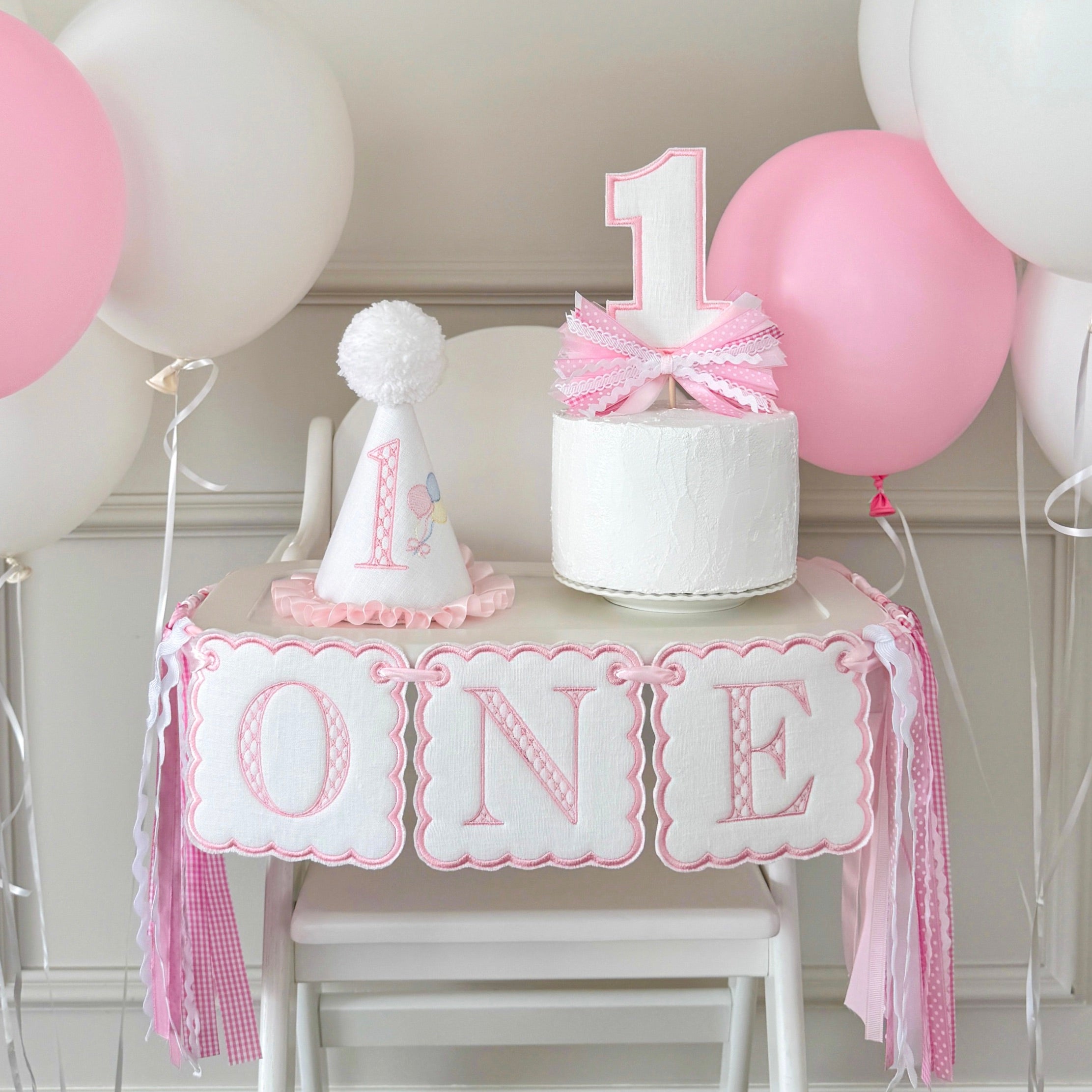 high chair banner, Embroidered First Birthday High Chair Banner, Fabric Birthday Banner, One High chair Banner, First Birthday Wall Banner, birthday banner, One Birthday Banner, birthday decor, happy birthday banner, One Year Banner For High Chair, High chair Banner, One Magical Year, First Birthday Baby , Classic Birthday, One Year Old, Kinder geburstag, first birthday decor, Cake smash photos, 1st birthday party
