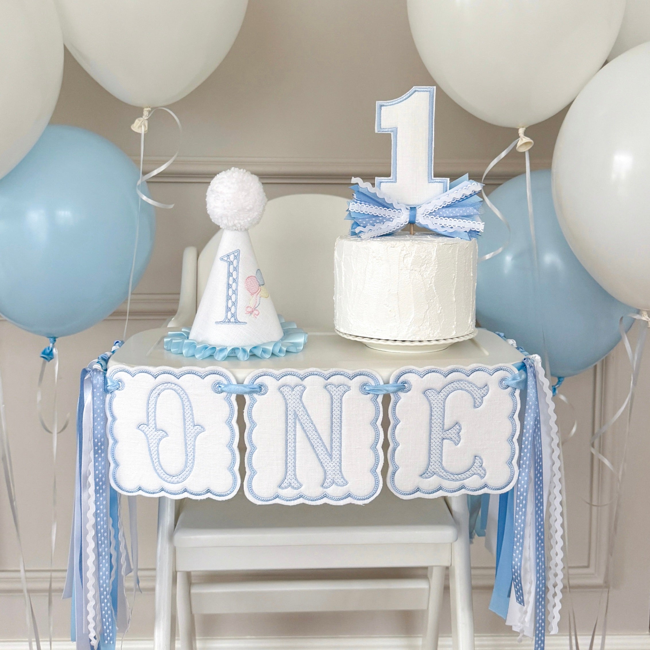 high chair banner, Embroidered First Birthday High Chair Banner, Fabric Birthday Banner, One High chair Banner, First Birthday Wall Banner, birthday banner, One Birthday Banner, birthday decor, happy birthday banner, One Year Banner For High Chair, High chair Banner, One Magical Year, First Birthday Baby , Classic Birthday, One Year Old, Kinder geburstag, first birthday decor, Cake smash photos, 1st birthday party