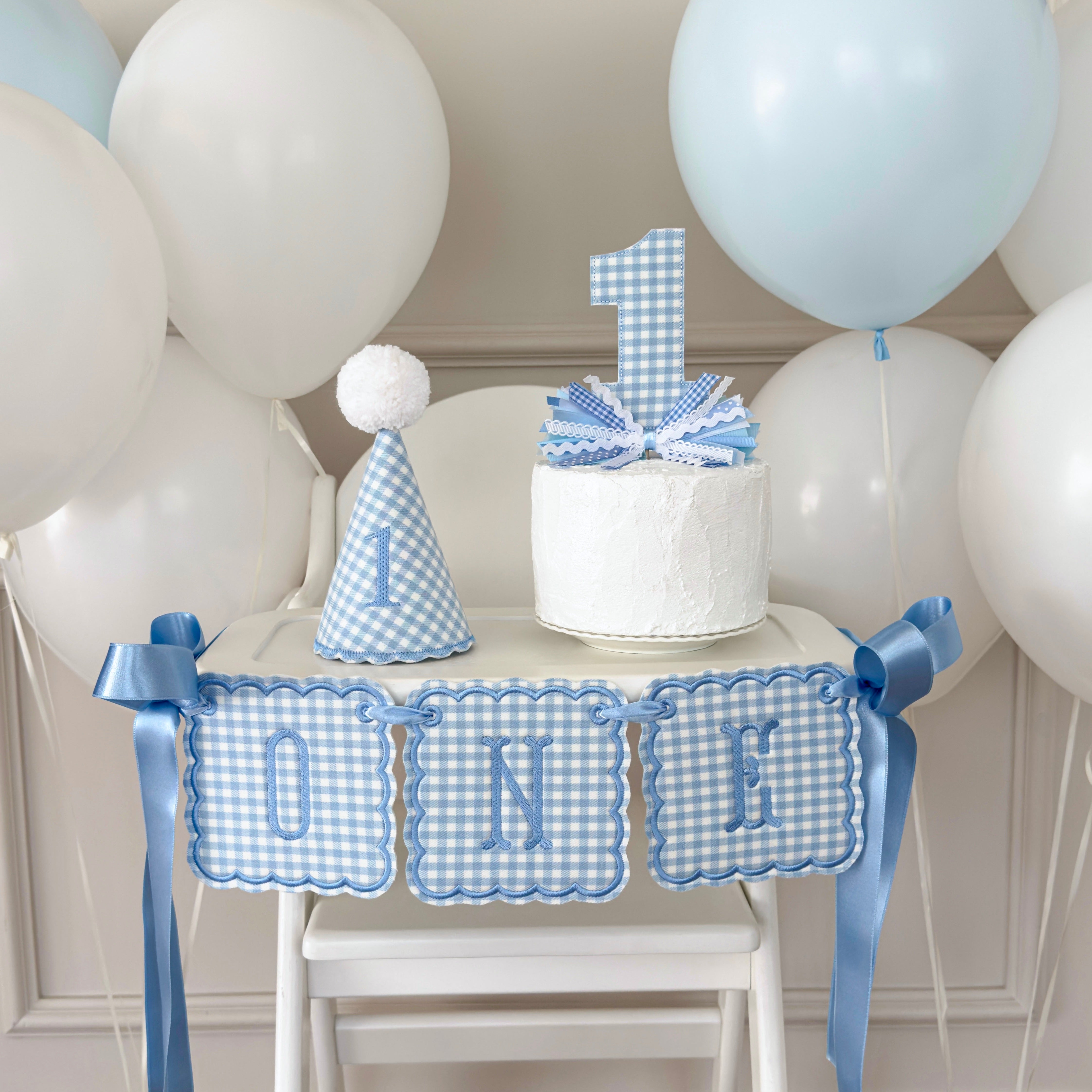 high chair banner, Embroidered First Birthday High Chair Banner, Fabric Birthday Banner, One High chair Banner, First Birthday Wall Banner, birthday banner, One Birthday Banner, birthday decor, happy birthday banner, One Year Banner For High Chair, High chair Banner, One Magical Year, First Birthday Baby , Classic Birthday, One Year Old, Kinder geburstag, first birthday decor, Cake smash photos, 1st birthday party