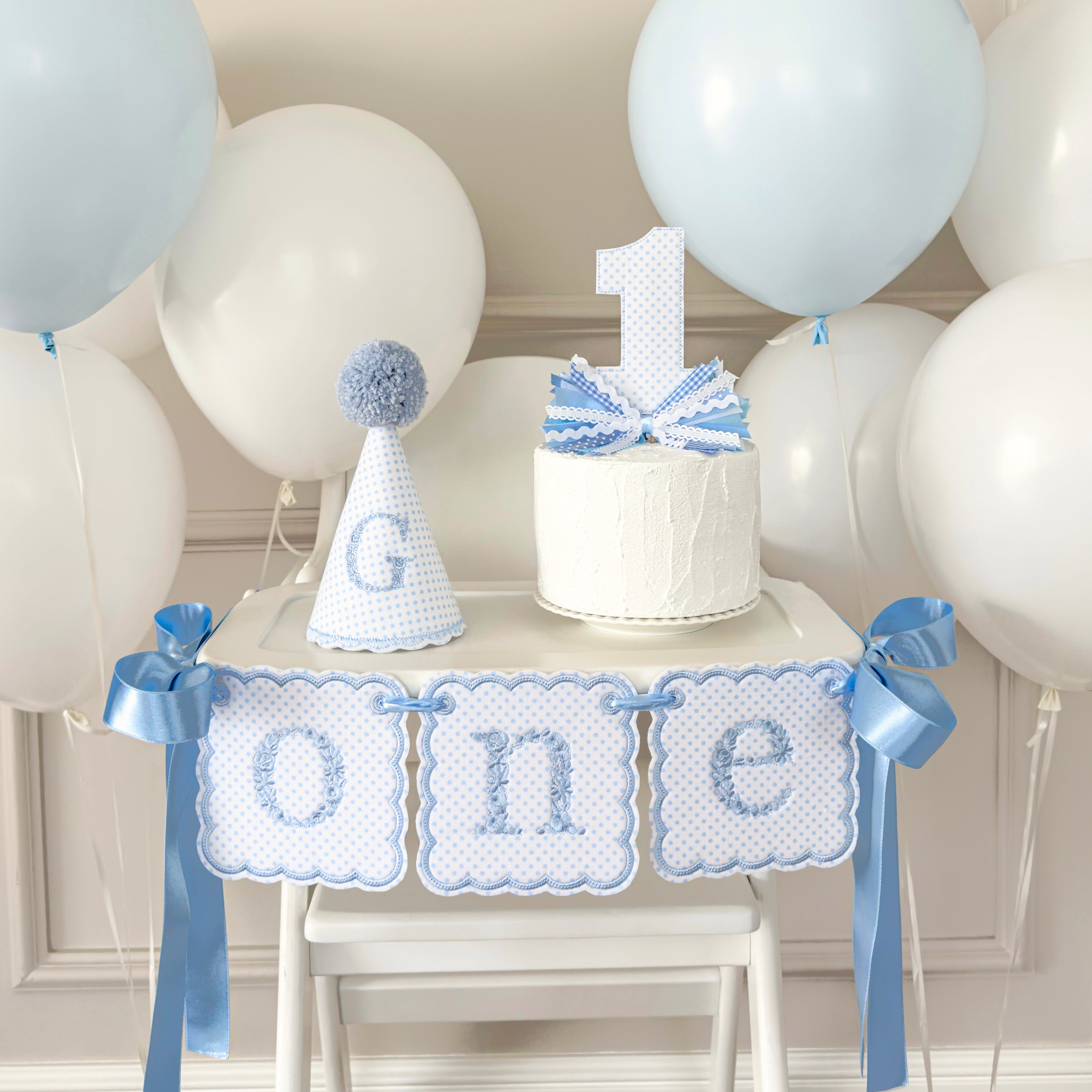 high chair banner, Embroidered First Birthday High Chair Banner, Fabric Birthday Banner, One High chair Banner, First Birthday Wall Banner, birthday banner, One Birthday Banner, birthday decor, happy birthday banner, One Year Banner For High Chair, High chair Banner, One Magical Year, First Birthday Baby , Classic Birthday, One Year Old, Kinder geburstag, first birthday decor, Cake smash photos, 1st birthday party