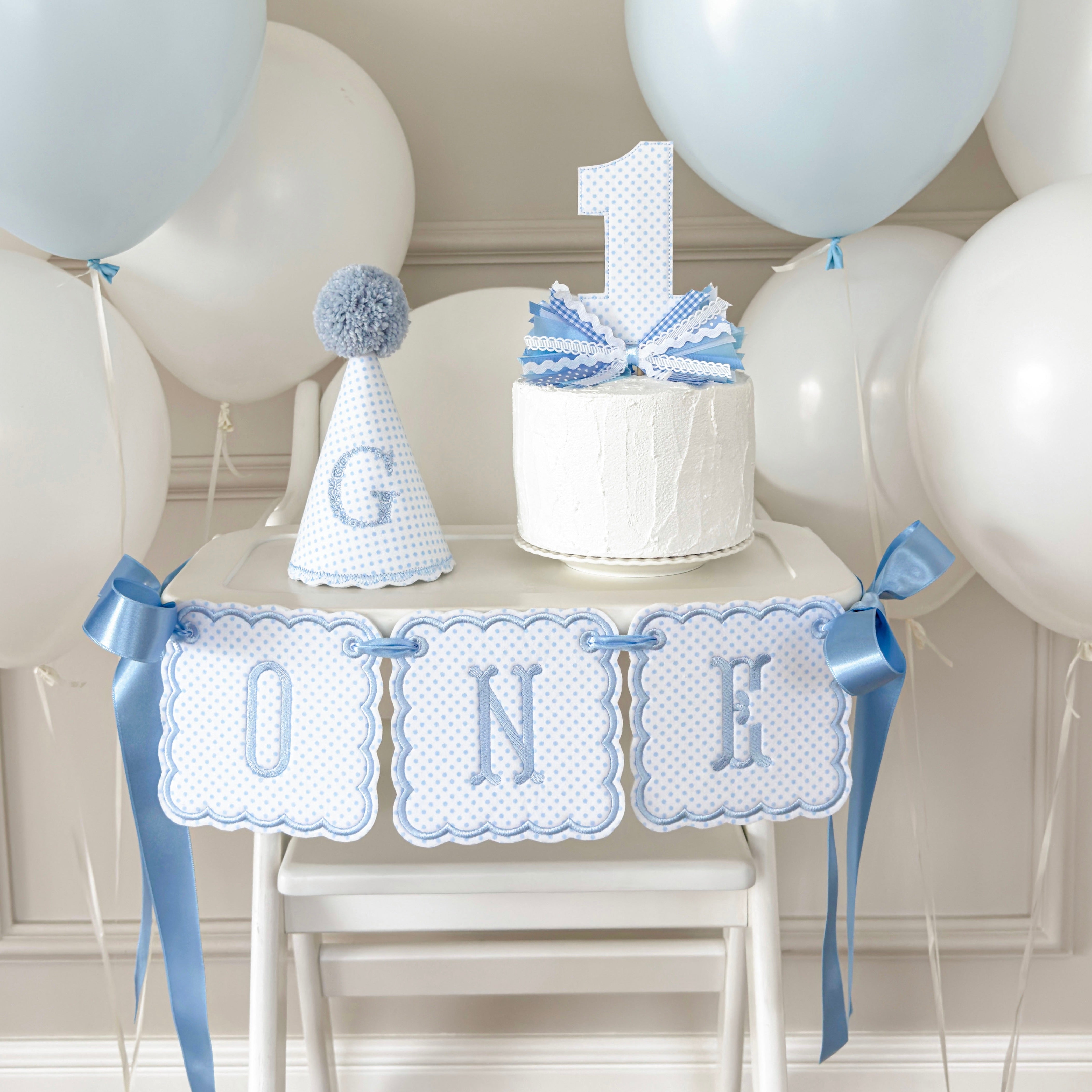 high chair banner, Embroidered First Birthday High Chair Banner, Fabric Birthday Banner, One High chair Banner, First Birthday Wall Banner, birthday banner, One Birthday Banner, birthday decor, happy birthday banner, One Year Banner For High Chair, High chair Banner, One Magical Year, First Birthday Baby , Classic Birthday, One Year Old, Kinder geburstag, first birthday decor, Cake smash photos, 1st birthday party
