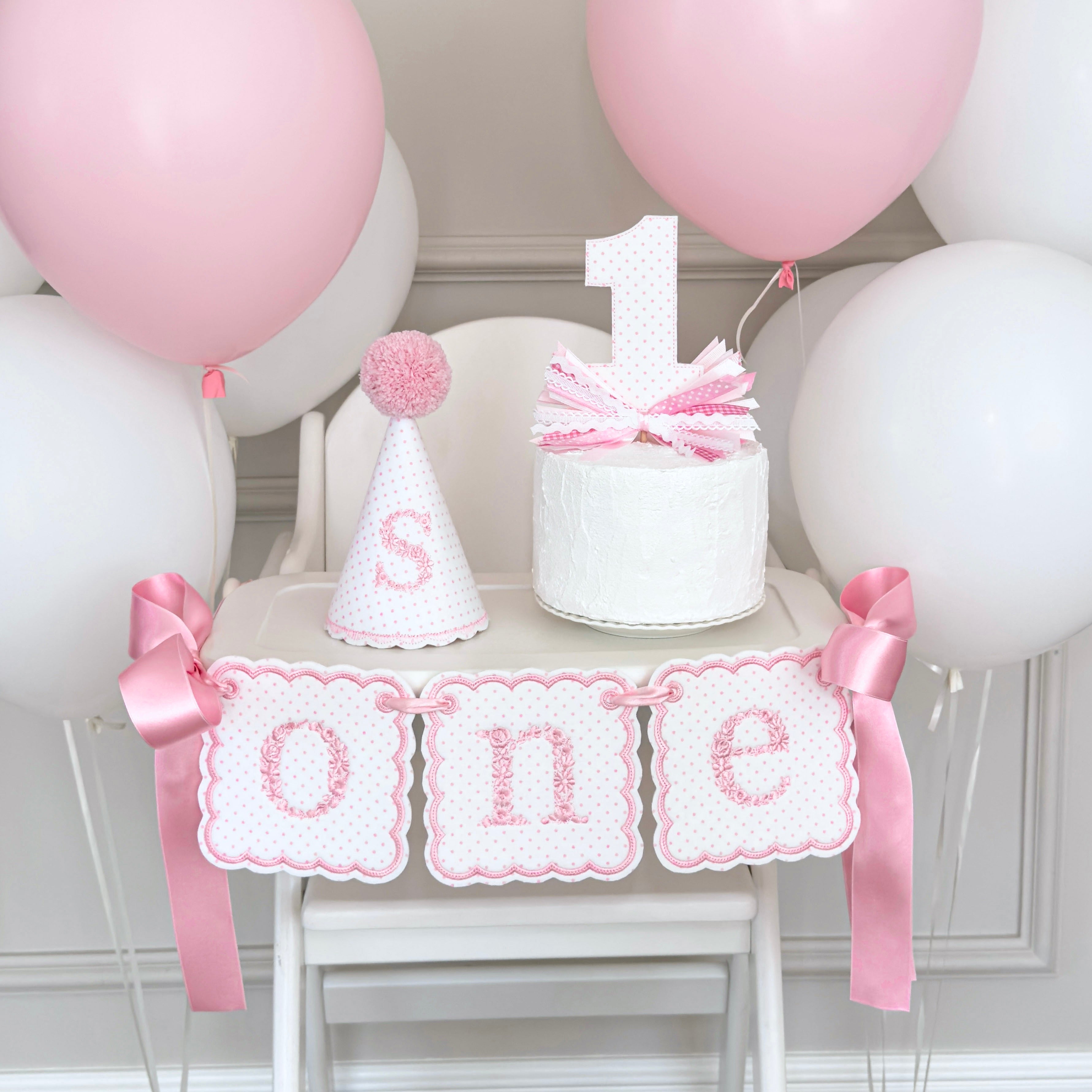 high chair banner, Embroidered First Birthday High Chair Banner, Fabric Birthday Banner, One High chair Banner, First Birthday Wall Banner, birthday banner, One Birthday Banner, birthday decor, happy birthday banner, One Year Banner For High Chair, High chair Banner, One Magical Year, First Birthday Baby , Classic Birthday, One Year Old, Kinder geburstag, first birthday decor, Cake smash photos, 1st birthday party