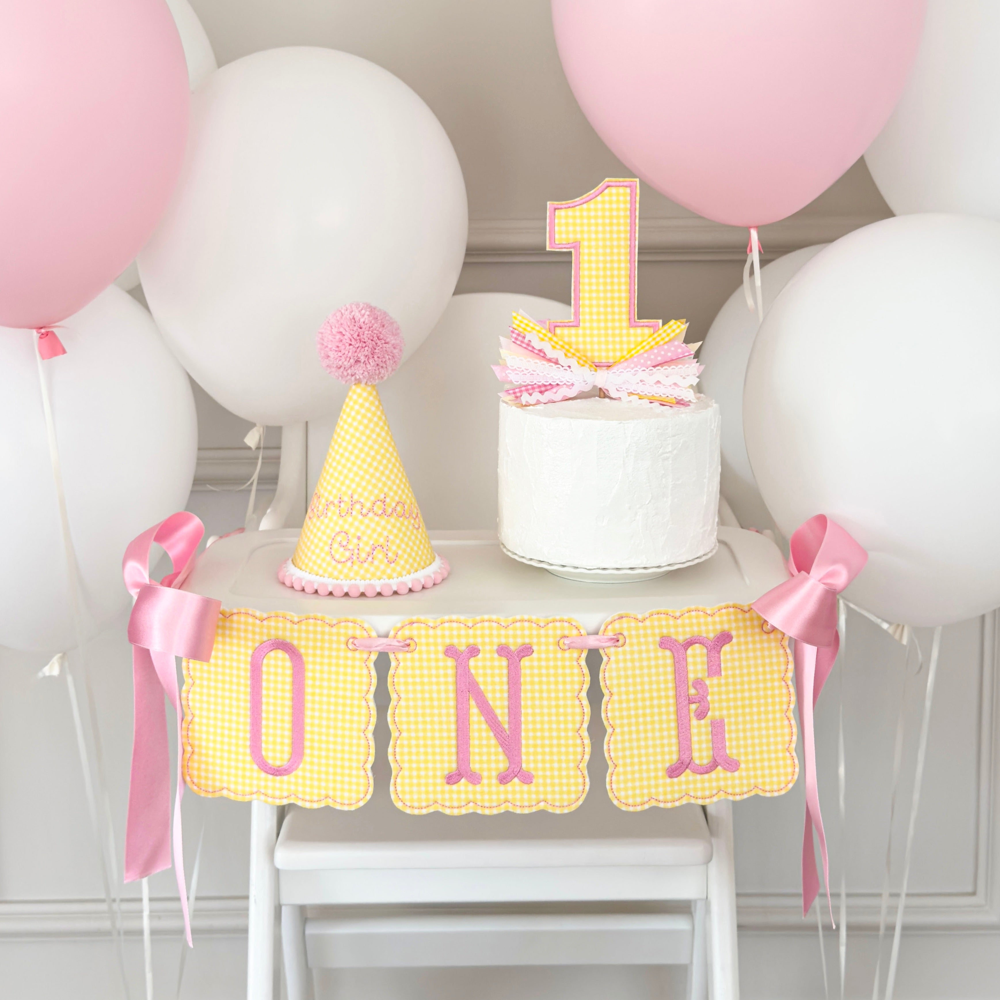 high chair banner, Embroidered First Birthday High Chair Banner, Fabric Birthday Banner, One High chair Banner, First Birthday Wall Banner, birthday banner, One Birthday Banner, birthday decor, happy birthday banner, One Year Banner For High Chair, High chair Banner, One Magical Year, First Birthday Baby , Classic Birthday, One Year Old, Kinder geburstag, first birthday decor, Cake smash photos, 1st birthday party